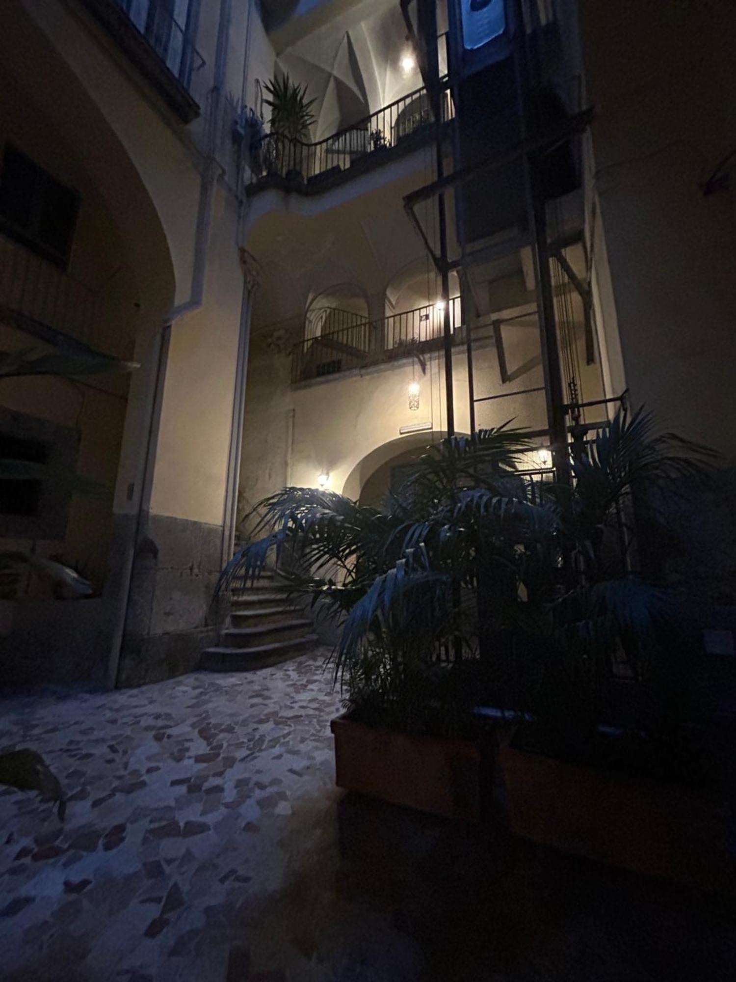 Anni Apartment Chiaia Napoli Exterior foto