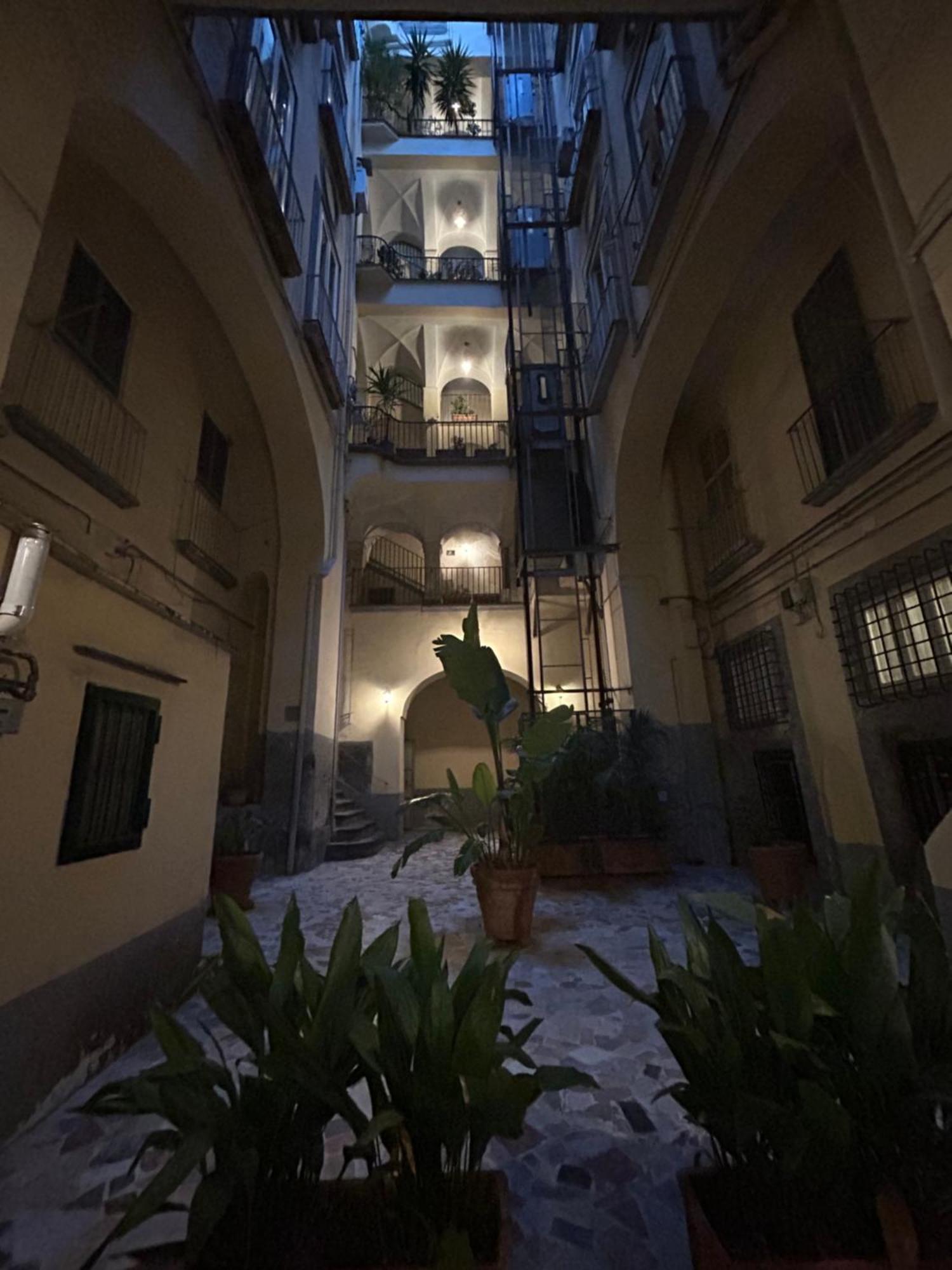 Anni Apartment Chiaia Napoli Exterior foto
